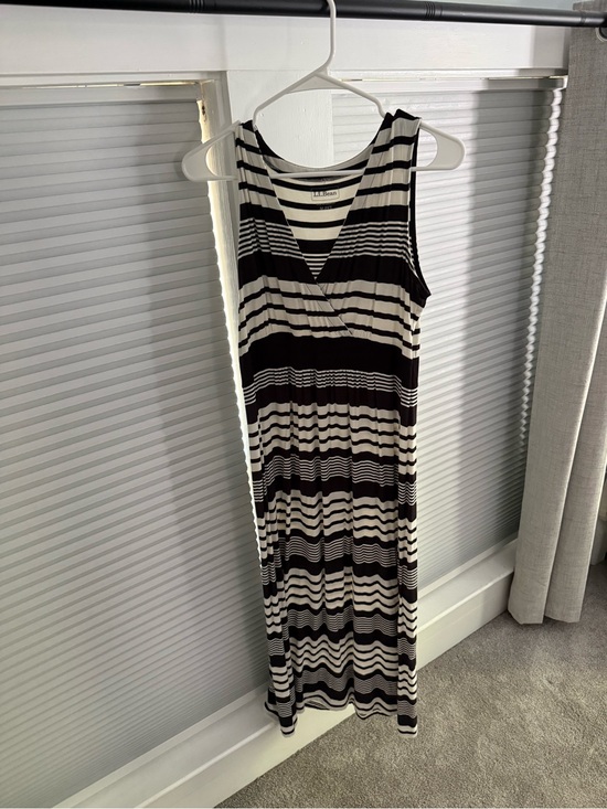 L.L. Bean Dresses & Skirts - L.L. Bean Black and White Striped Sleeveless Maxi Dress